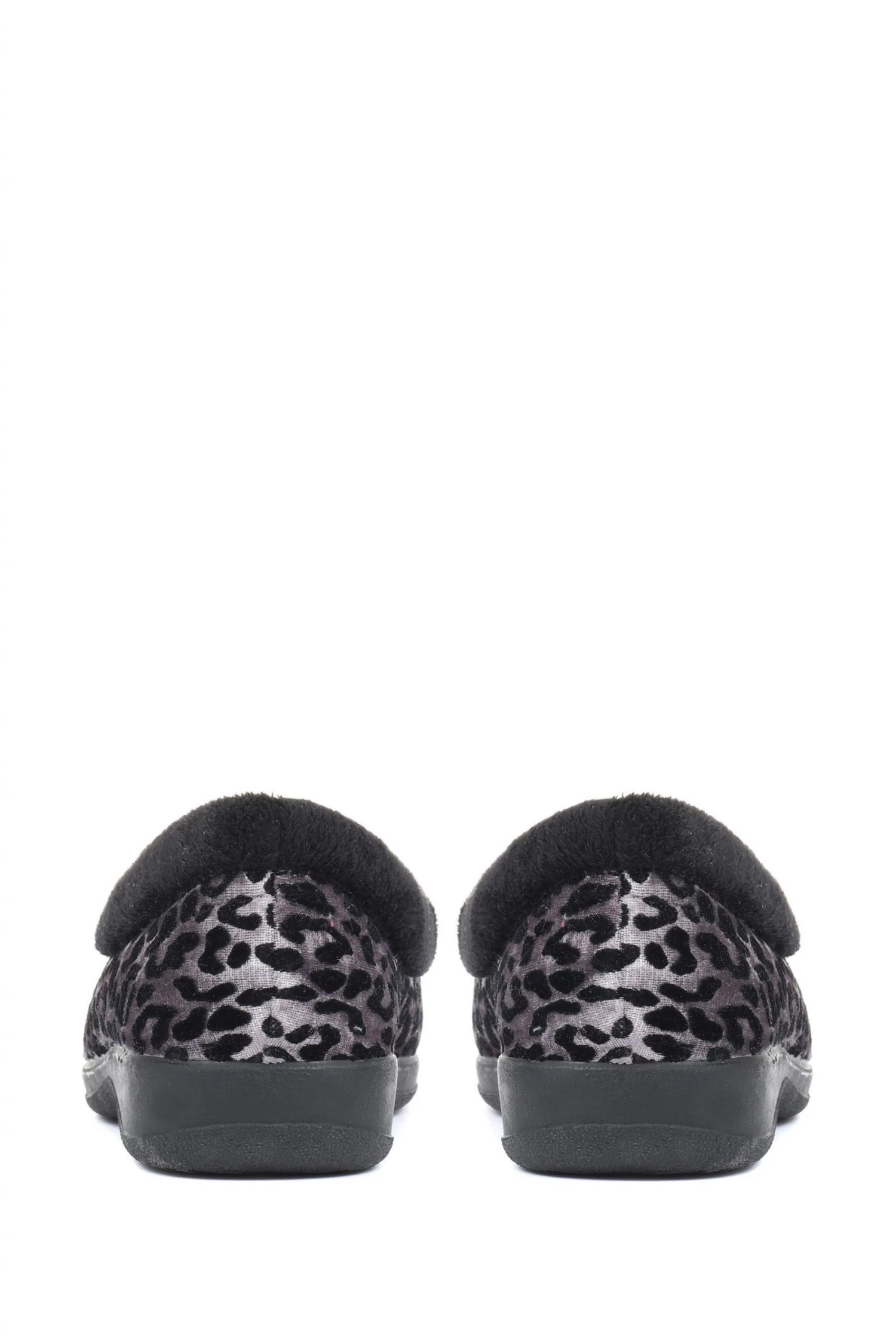 Pavers Ladies Leopard Print Full Slippers 5 Pavers Ladies Leopard Print Full Slippers - Image 5