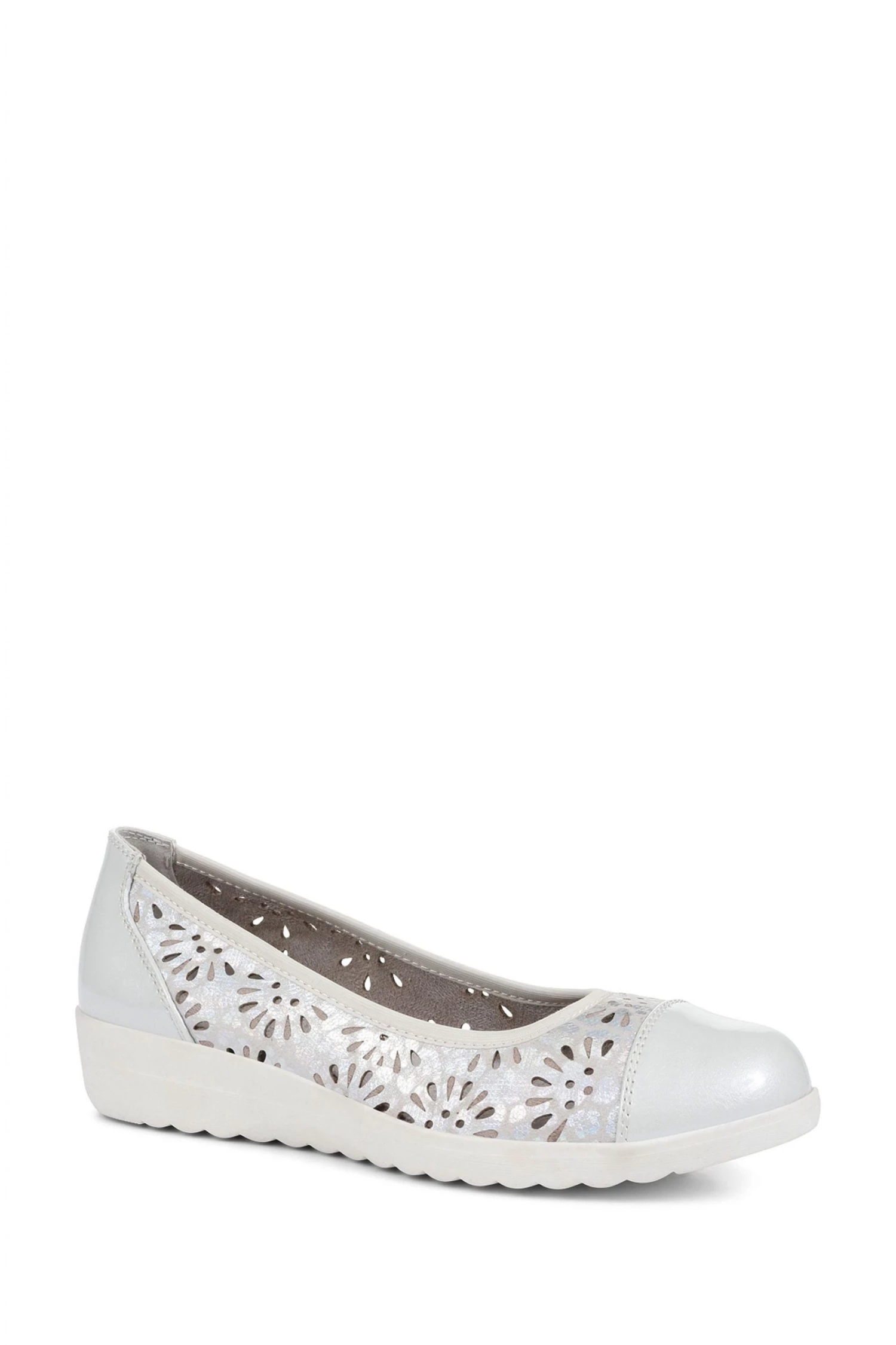 Pavers Silver Lightweight Ballerina Pumps 2 Pavers Silver Lightweight Ballerina Pumps - Image 2